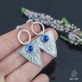 srebrne kolczyki trójkąty z lapis lazuli i bambusem
