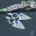 srebrne kolczyki trójkąty z lapis lazuli i bambusem