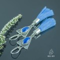 srebrne kolczyki  trójkąty z lapis lazuli i z błękitnym chwostem