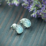 Srebrne sztyfty z chalcedonem w koronce