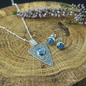 Komplet biżuterii z kianitem i kwiatem wiśni