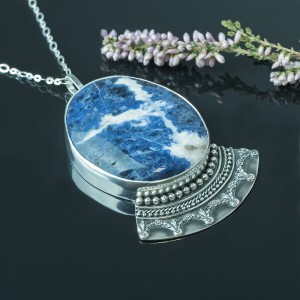 Wisior z sodalitem na zamówienie