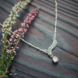 Naszyjnik srebrny listki z kwarcem różowym 