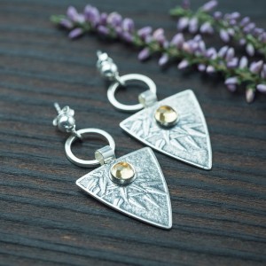 Kolczyki zdobione trójkaty z cytrynem