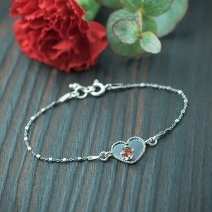 Bransoletka srebrne serce z granatem