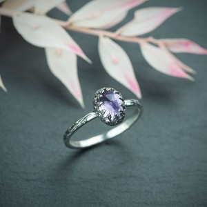 Srebrny pierścionek Flora z ametystem na zamówienie