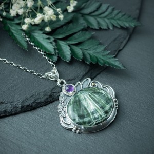 Srebrny wisior z serafinitem i ametystem na zamówienie