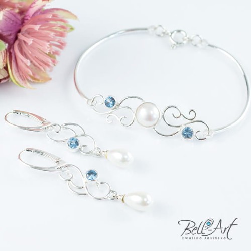 biżuteria ślubna z błękitnymi cyrkoniami i perłą