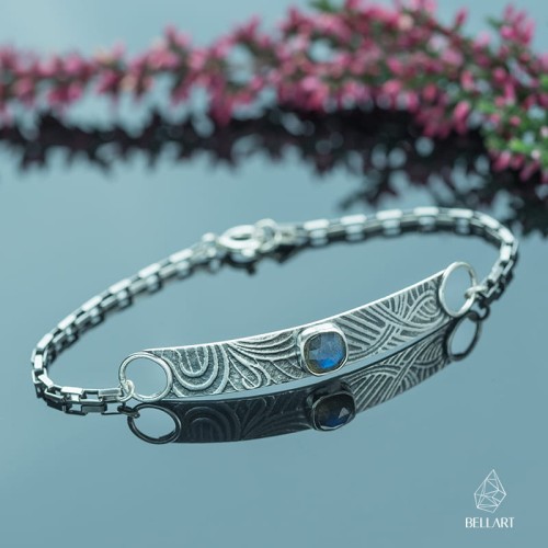 srebrna bransoletka z labradorytem fasetowanym i wzorami