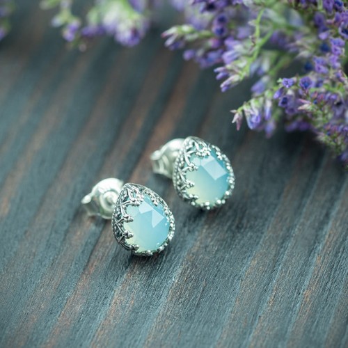 srebrne sztyfty z chalcedonem błękitnym w koronce