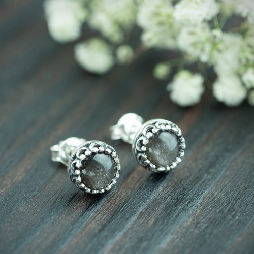 srebrne sztyfty z obsydianem srebrzystym w koronce