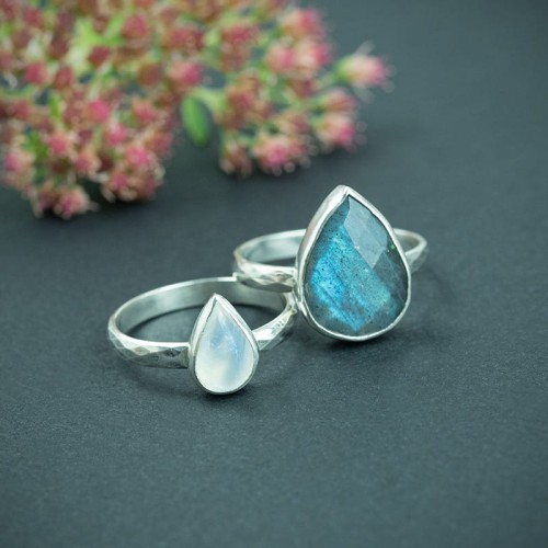 srebrne pierścionki z labradorytem i kamieniem księżycowym na zamówienie