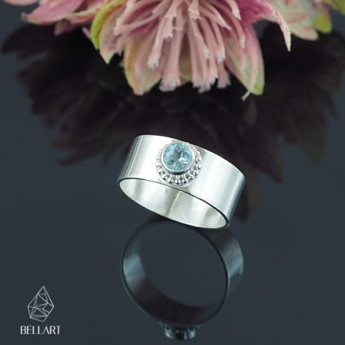 srebrna obrączka z akwamarynem