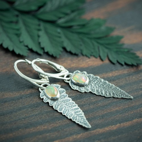 srebrny kolczyki listki paproci z opalem