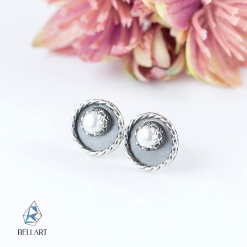 srebrne sztyfty koła z naturalnymi perłami