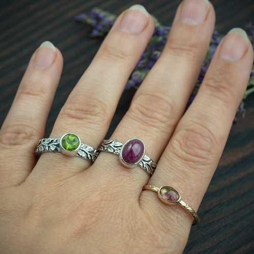 pierścionki z rubinem oliwinem i turmalinem na zamówienie